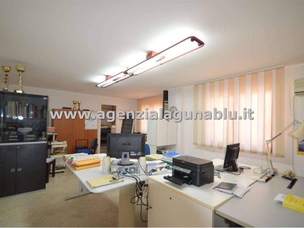 negozio in vendita a Mazara del Vallo