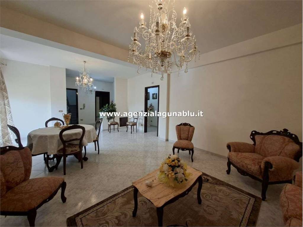 casa indipendente in vendita a Mazara del Vallo