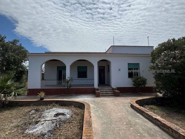 casa indipendente in vendita a Mazara del Vallo