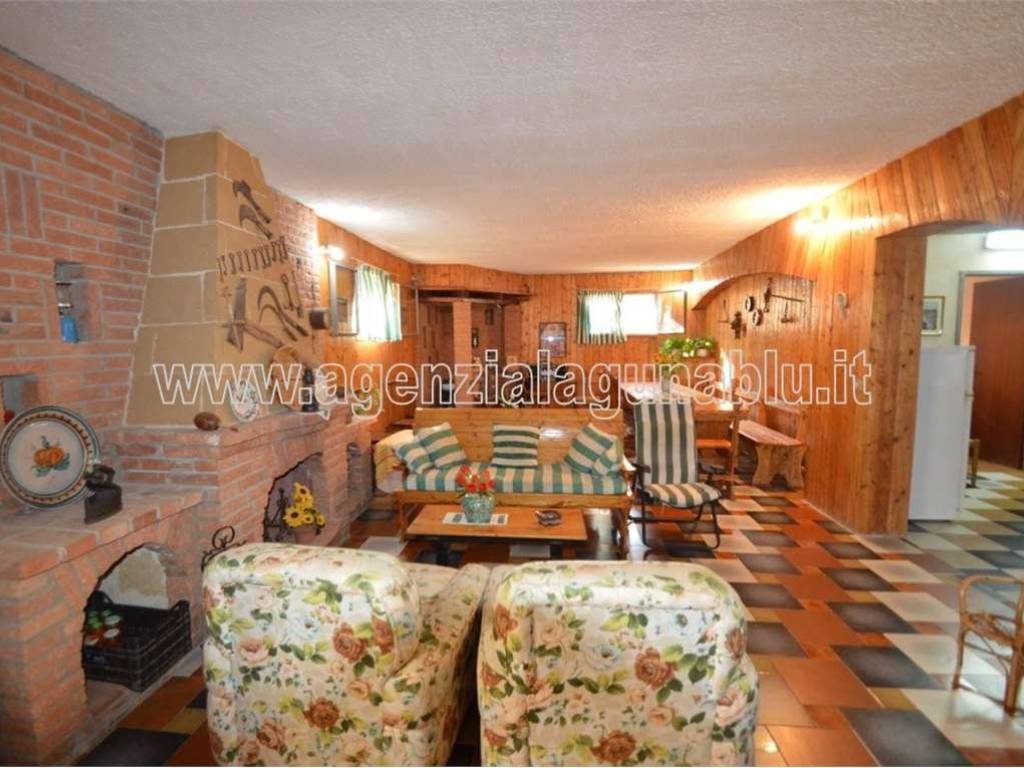 intera palazzina in vendita a Mazara del Vallo