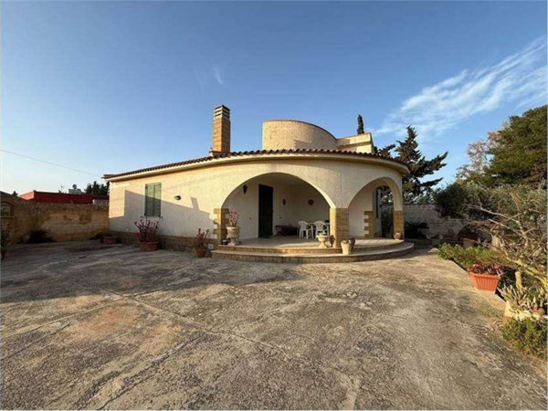 casa indipendente in vendita a Mazara del Vallo