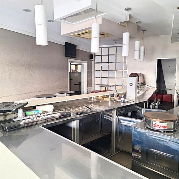 locale commerciale in vendita a Mazara del Vallo