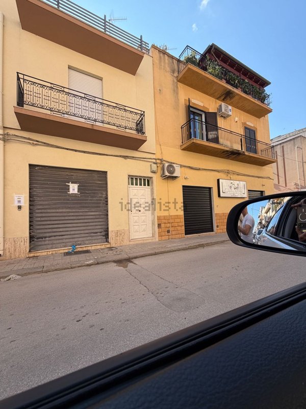 locale commerciale in vendita a Mazara del Vallo