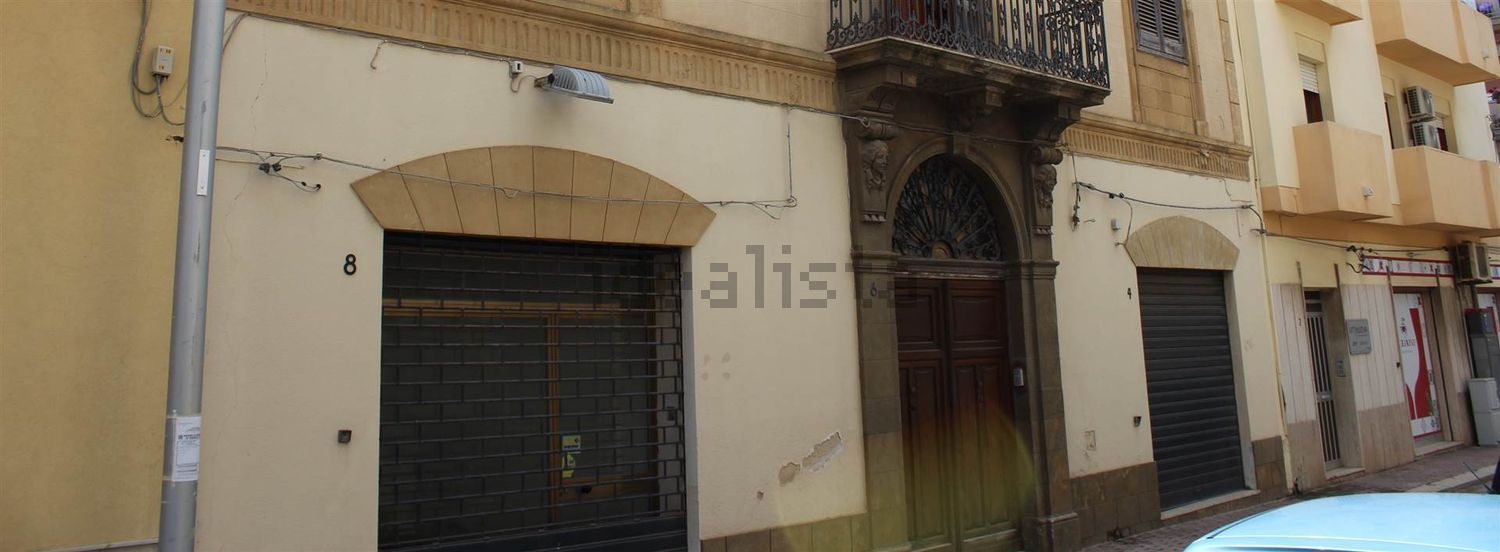 casa semindipendente in vendita a Mazara del Vallo in zona Centro Storico