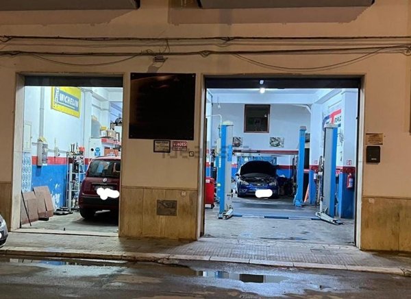 locale commerciale in vendita a Mazara del Vallo