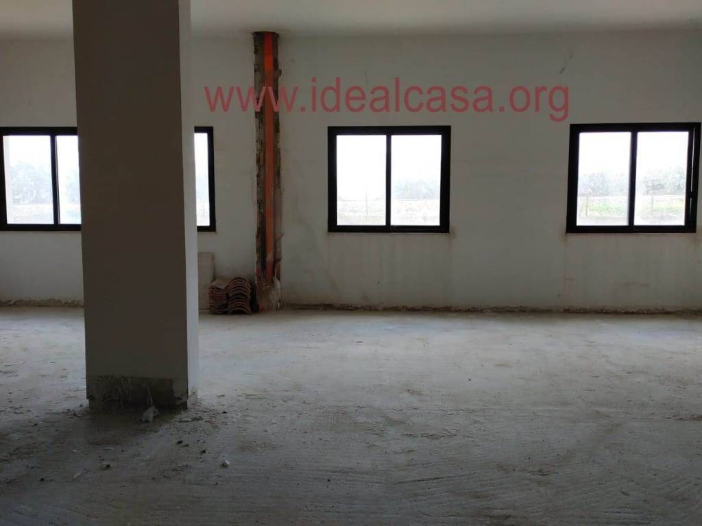 locale commerciale in vendita a Mazara del Vallo