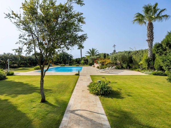 casa indipendente in vendita a Mazara del Vallo