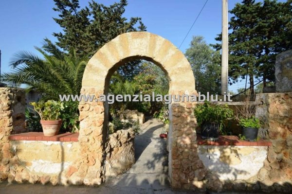 casa indipendente in vendita a Mazara del Vallo in zona Capo Feto