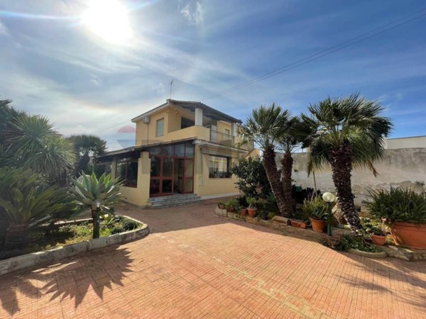 casa indipendente in vendita a Mazara del Vallo
