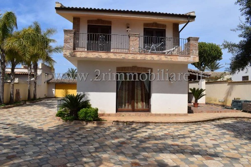 casa indipendente in vendita a Mazara del Vallo in zona Capo Feto