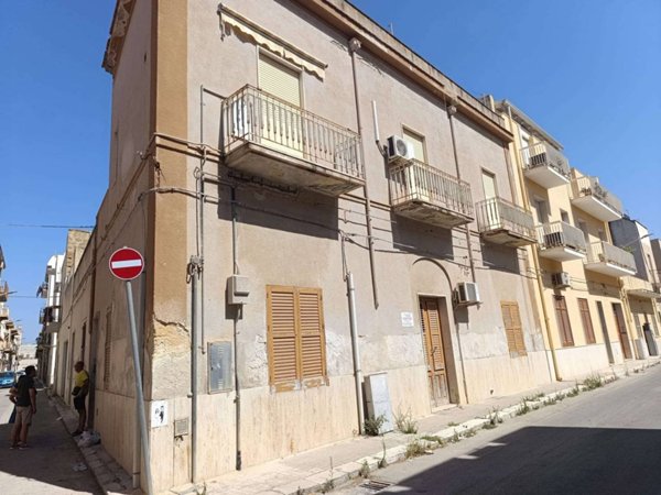 appartamento in vendita a Mazara del Vallo in zona Centro Storico