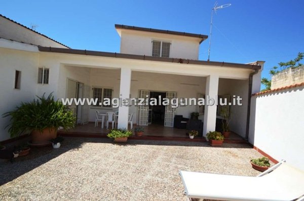 casa indipendente in vendita a Mazara del Vallo