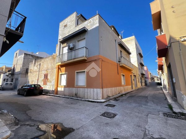 casa indipendente in vendita a Mazara del Vallo in zona Centro Storico