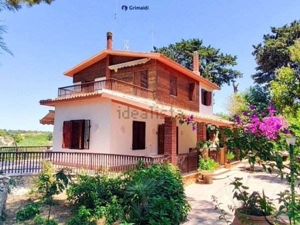 casa indipendente in vendita a Mazara del Vallo in zona Mazara Due