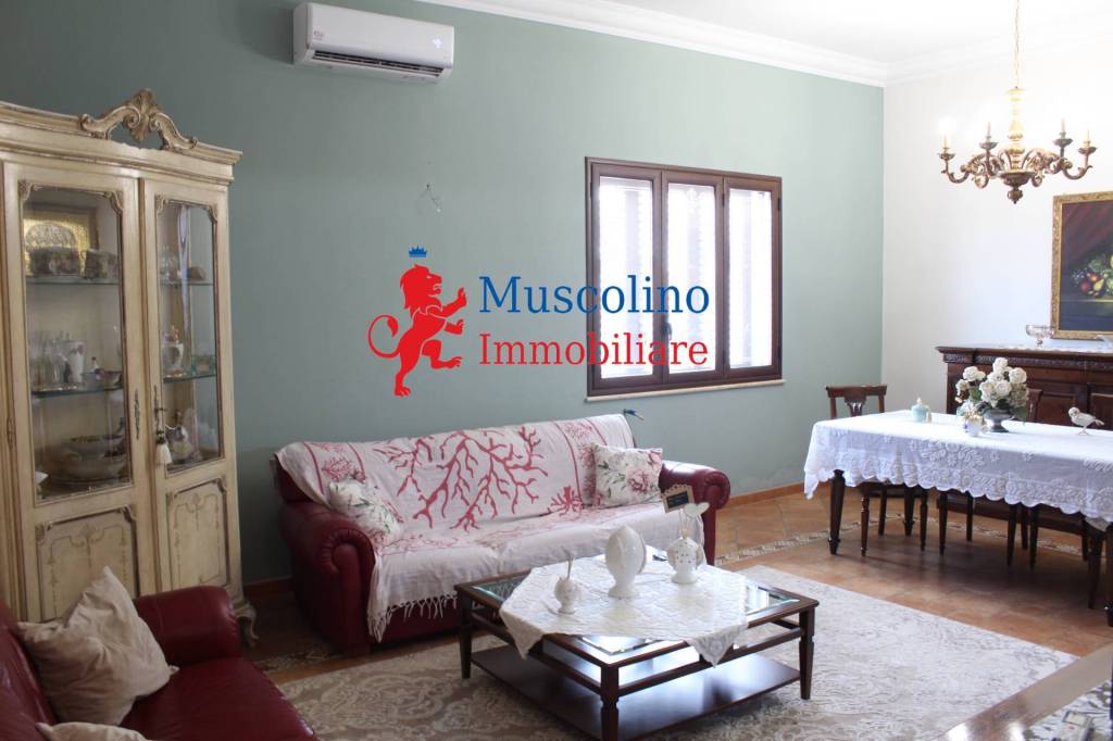 casa indipendente in vendita a Mazara del Vallo