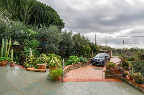 casa indipendente in vendita a Mazara del Vallo in zona Mazara Due