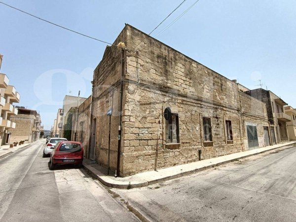 casa indipendente in vendita a Paceco