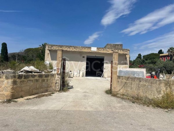 locale commerciale in vendita a Paceco