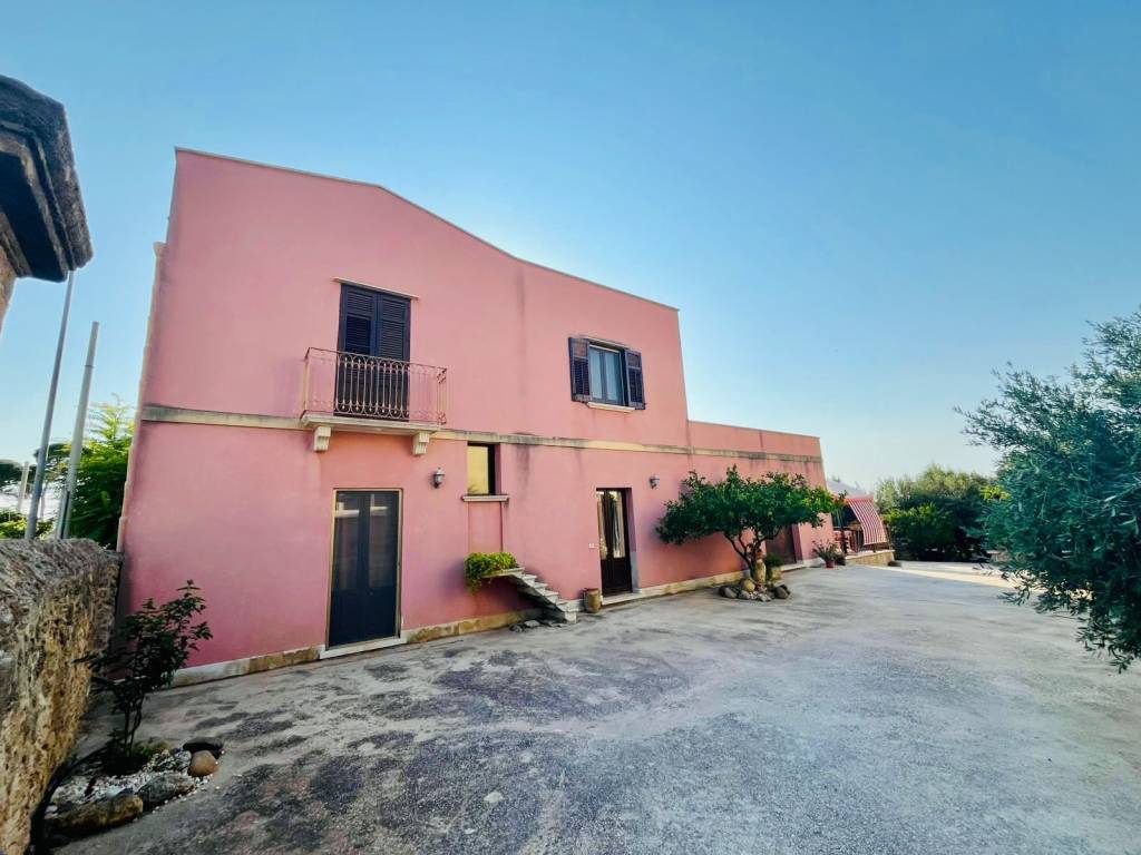 casa indipendente in vendita a Paceco