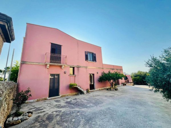 casa indipendente in vendita a Paceco