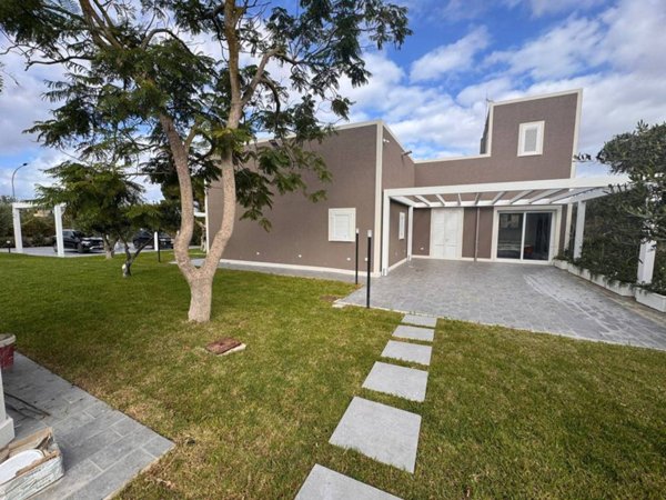 casa indipendente in vendita a Paceco