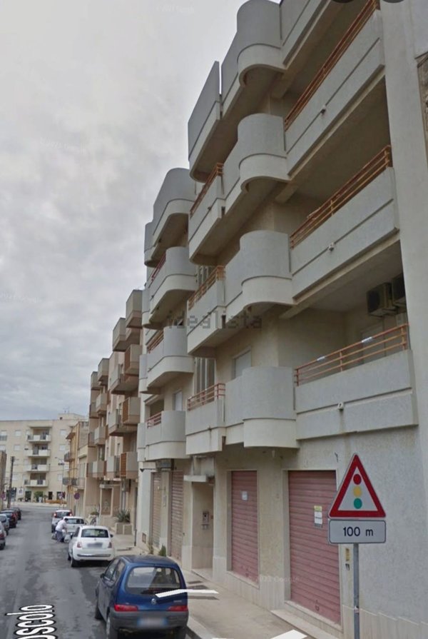 locale commerciale in vendita a Paceco