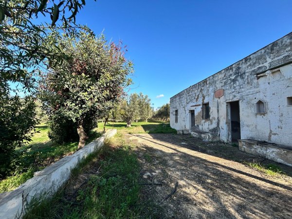 casale in vendita a Paceco