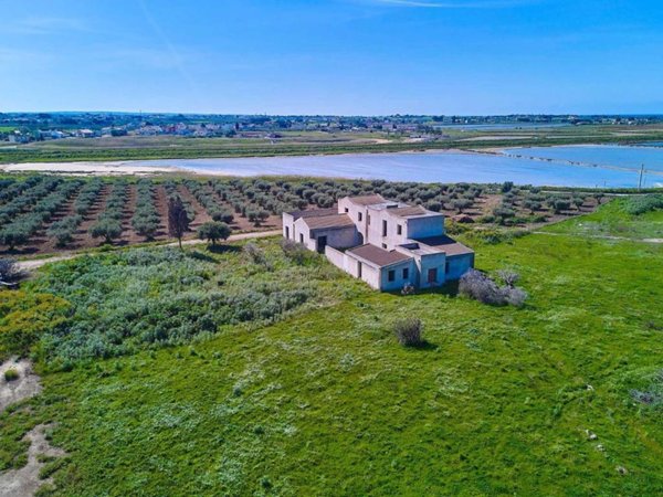 casa indipendente in vendita a Paceco