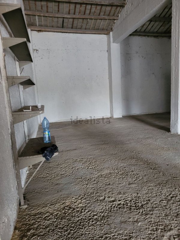 locale di sgombero in vendita a Paceco