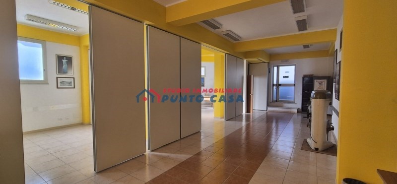 locale commerciale in vendita a Paceco