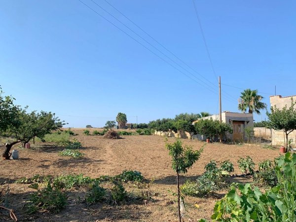 terreno in vendita a Paceco in zona Nubia