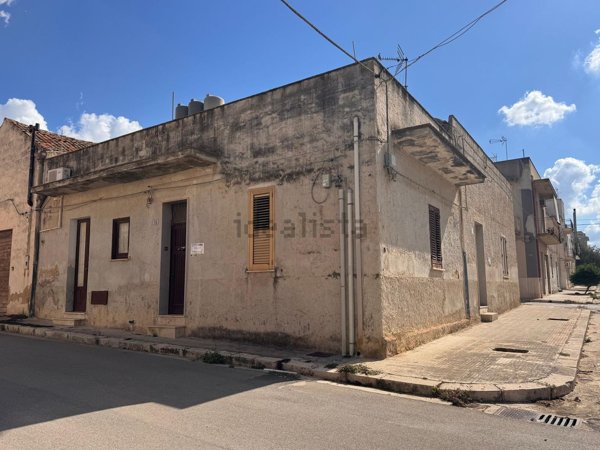 casa indipendente in vendita a Paceco