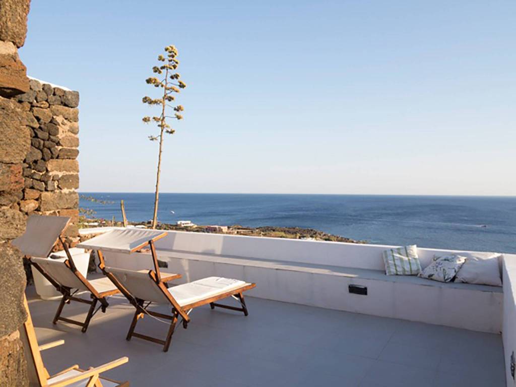 casa indipendente in vendita a Pantelleria