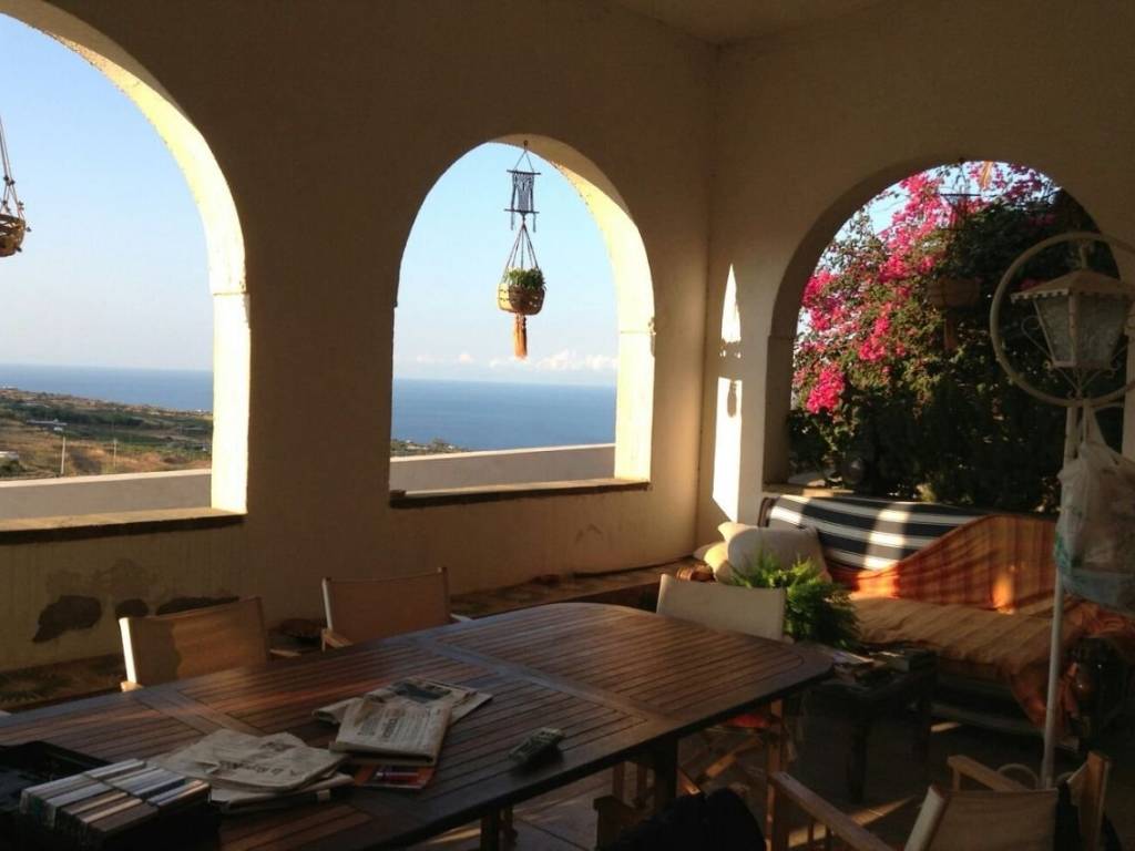 casa indipendente in vendita a Pantelleria