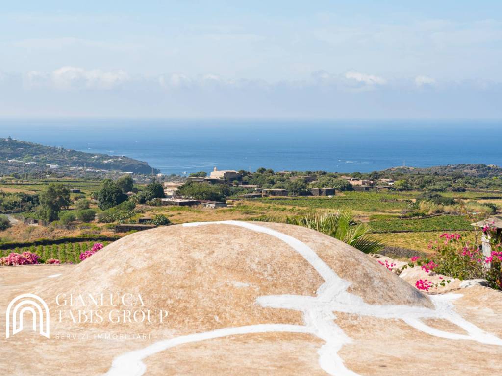casa indipendente in vendita a Pantelleria in zona Bugeber