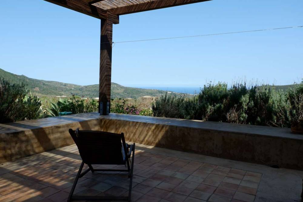 casa indipendente in vendita a Pantelleria in zona Tracino