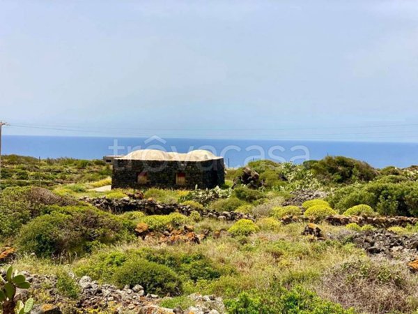 appartamento in vendita a Pantelleria in zona Mursia