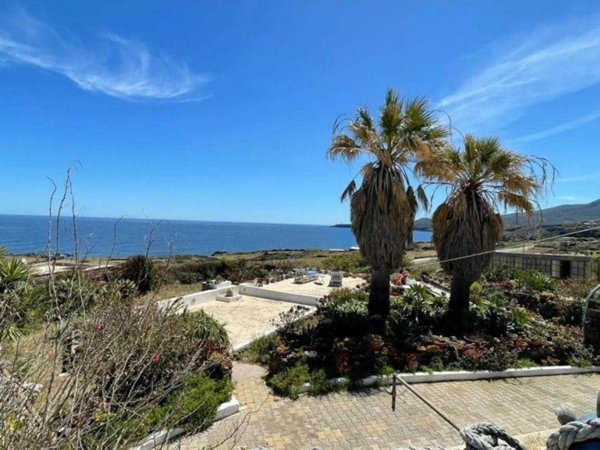 casa indipendente in vendita a Pantelleria