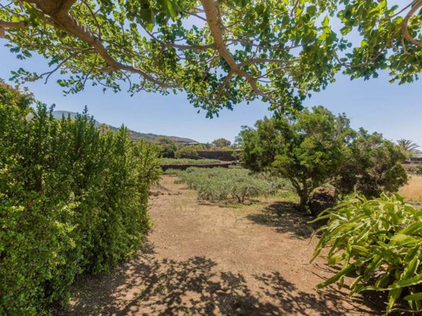 casa indipendente in vendita a Pantelleria in zona Scauri