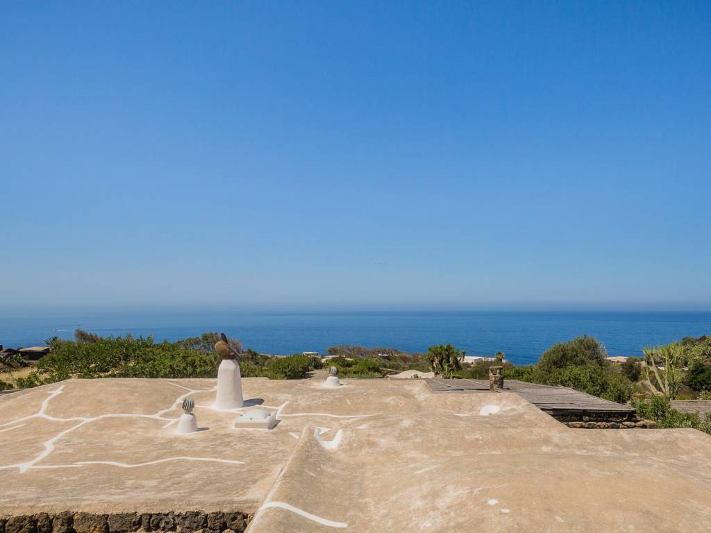 casa indipendente in vendita a Pantelleria in zona Scauri