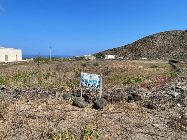 casa indipendente in vendita a Pantelleria in zona Kamma