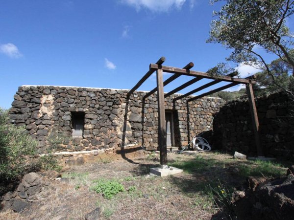 casa indipendente in vendita a Pantelleria in zona Madonna delle Grazie