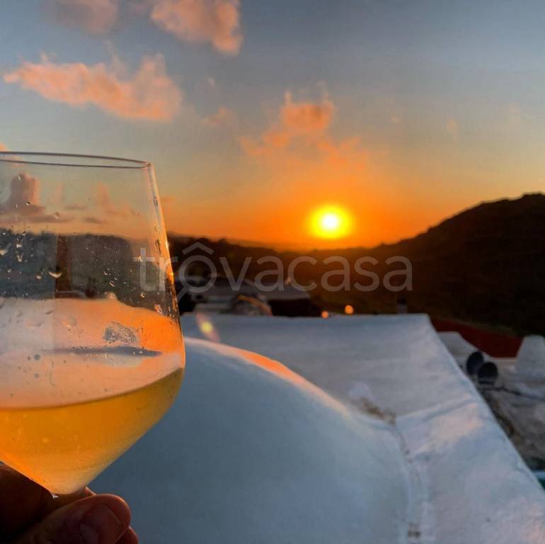 quadrivano in vendita a Pantelleria in zona Gadir
