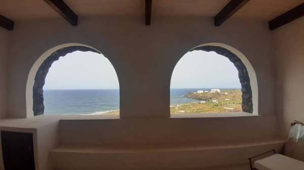casa indipendente in vendita a Pantelleria