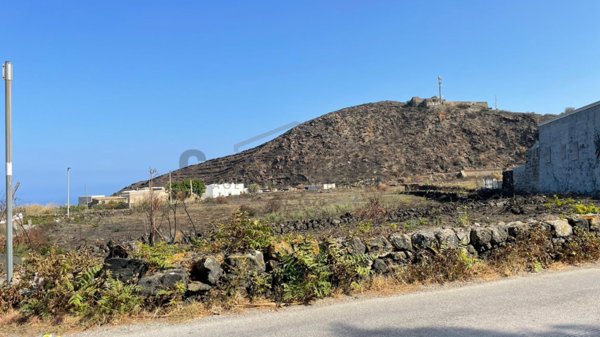 casa indipendente in vendita a Pantelleria in zona Kamma