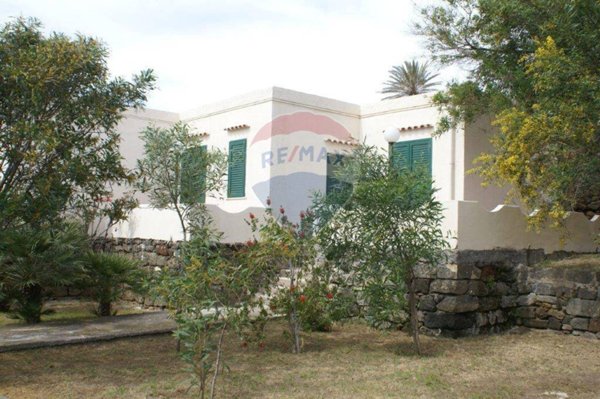 terreno edificabile in vendita a Pantelleria in zona Scauri