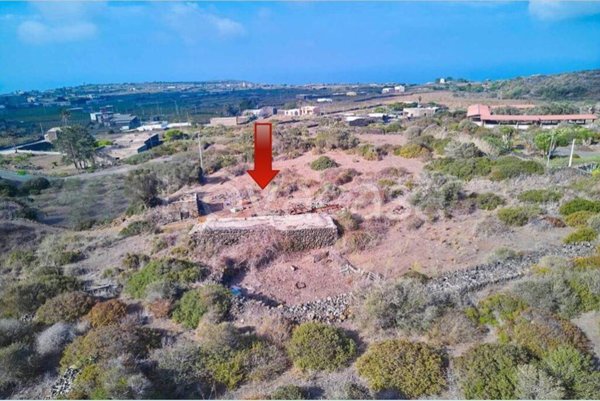 casa indipendente in vendita a Pantelleria