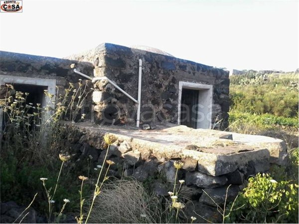 casa indipendente in vendita a Pantelleria