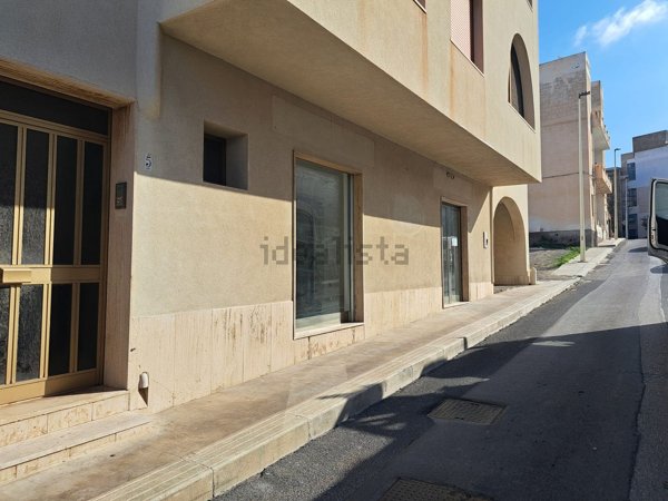 locale commerciale in vendita a Pantelleria