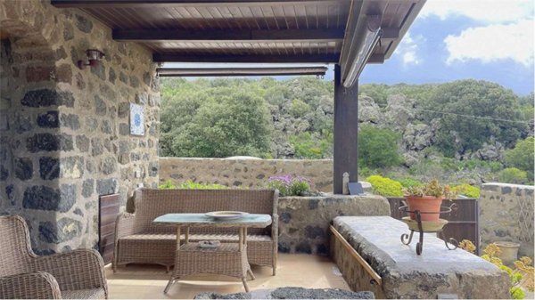 casa indipendente in vendita a Pantelleria in zona Scauri